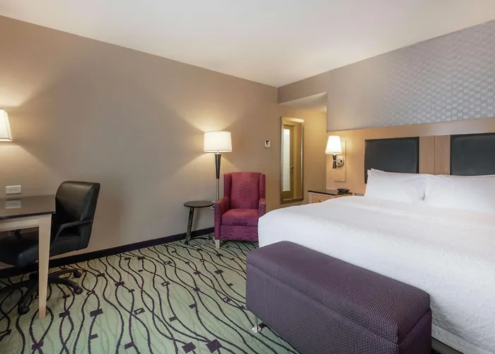 Hampton Inn & Suites Crabtree